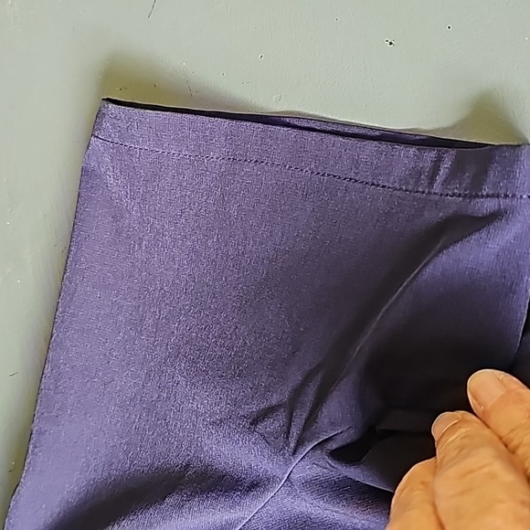 Figs, glue scrub top short sleeves.  Size small. pockets. - Picture 6 of 10